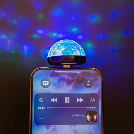 Boule disco lumineuse pour iPhone avec lumière multicolore.