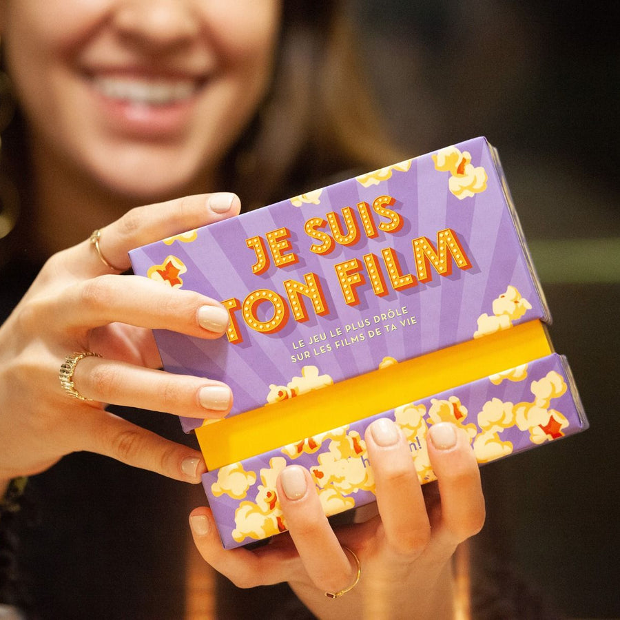 Boîte du jeu avec des illustrations colorées et ludiques