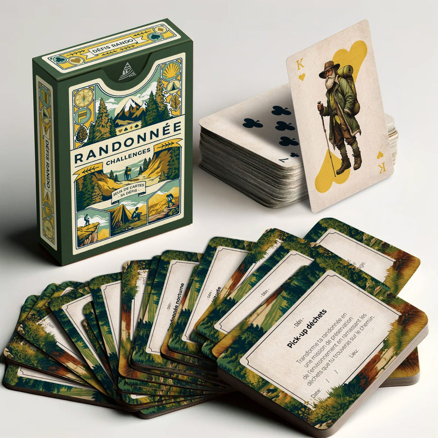 Jeu de cartes avec illustrations de défis en randonnée