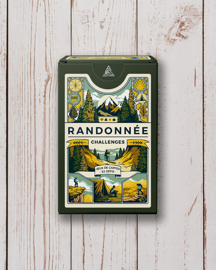 Jeu de cartes avec illustrations de défis en randonnée.