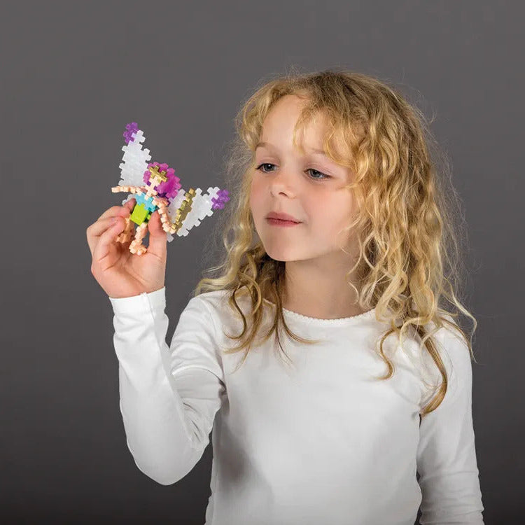 Kit de construction fée avec pièces colorées en détail