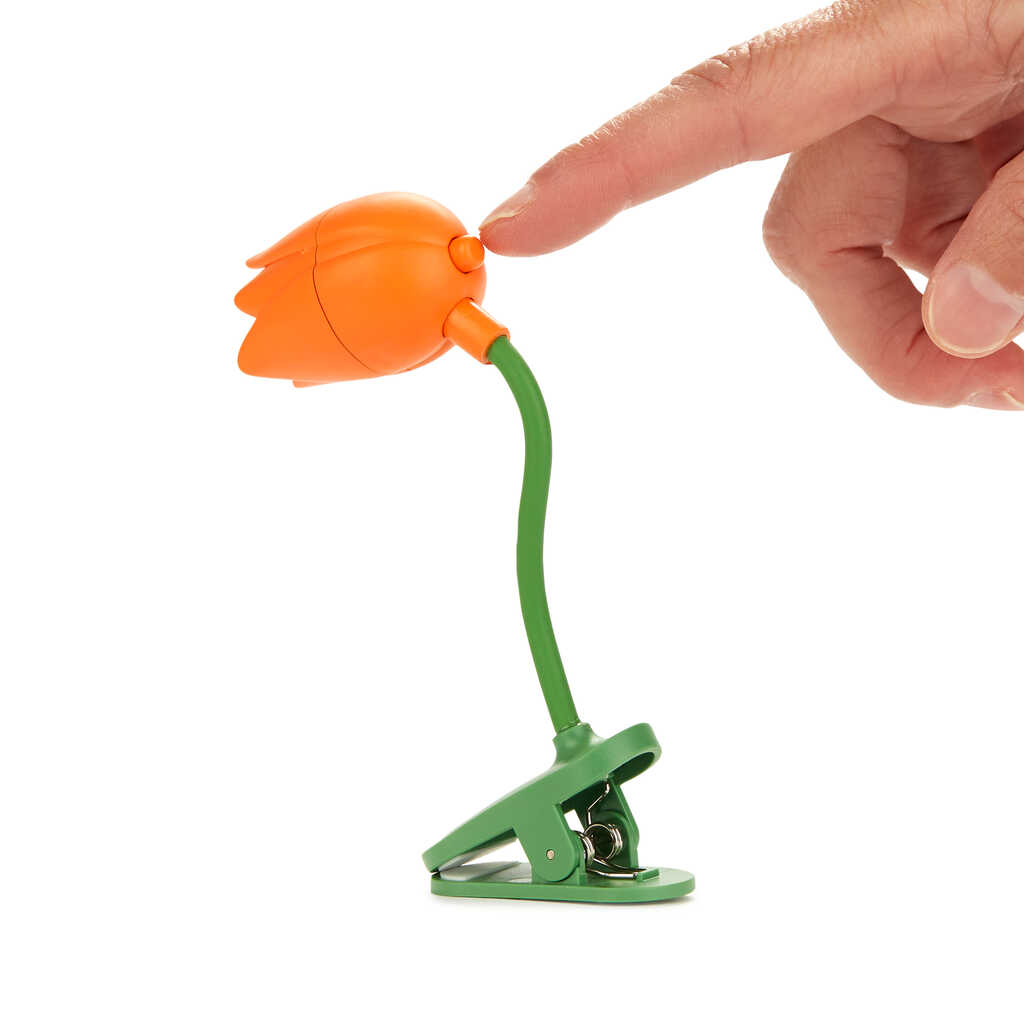 Liseuse tulipe orange avec un design élégant et compact.