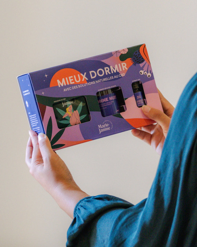 Coffret CBD avec bonbons pour mieux dormir, vue de dessus.