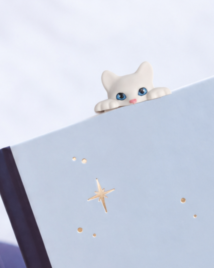 Marque-page en forme de chat avec un design minimaliste