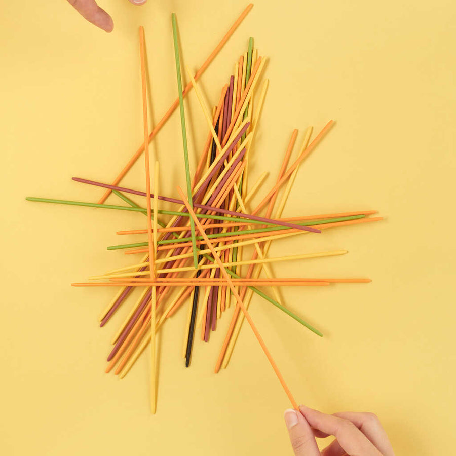 Mikado Pasta en forme de spaghettis sur fond neutre