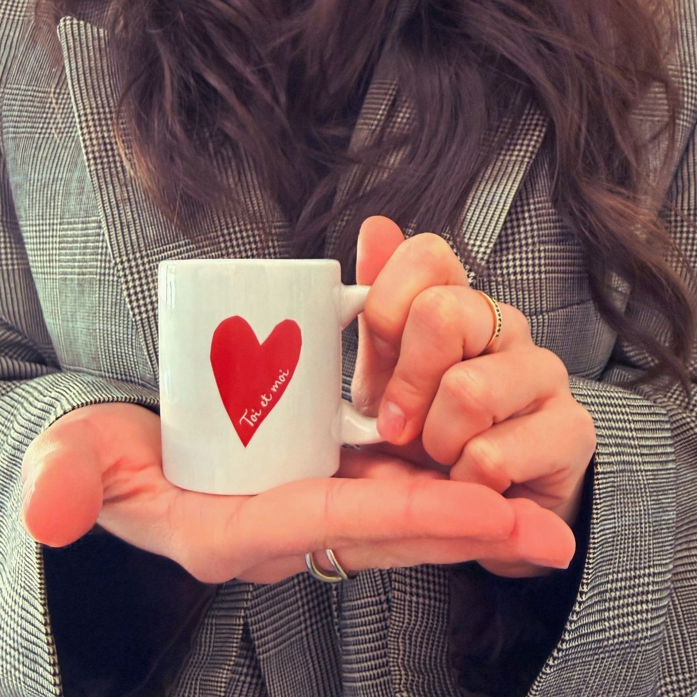 Mini mug Toi et Moi avec cœur rouge, angle légèrement incliné