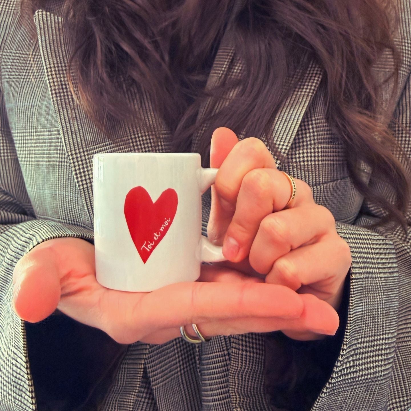 Mini mug Toi et Moi avec cœur rouge, angle légèrement incliné