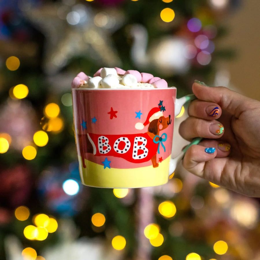 Mug festif avec Bob le teckel en costume de Noël