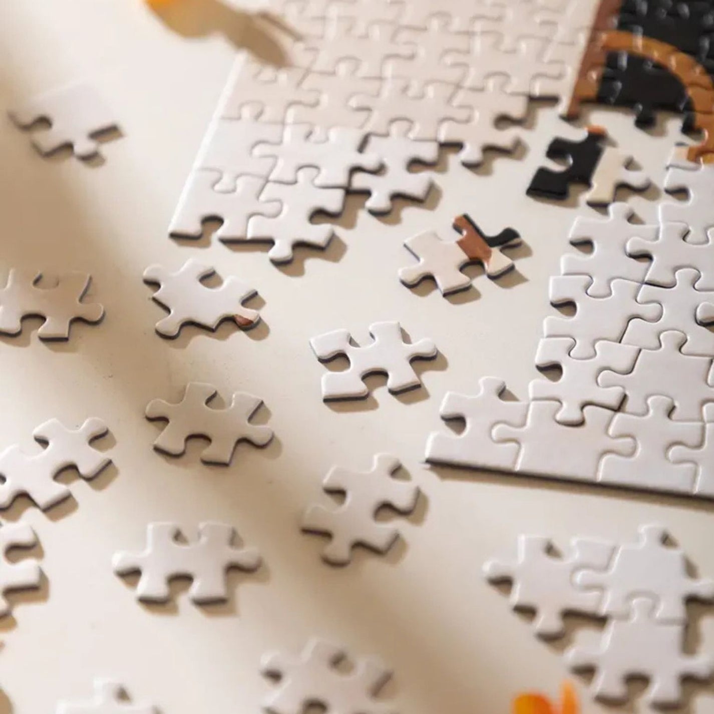Puzzle illustré avec un bouquet de fleurs colorées
