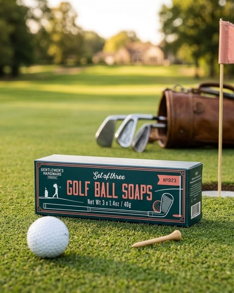 Savons en forme de balle de golf avec texture détaillée