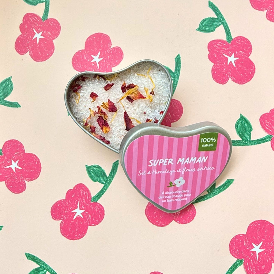 Sel de bain Super Maman dans une boîte cœur élégante