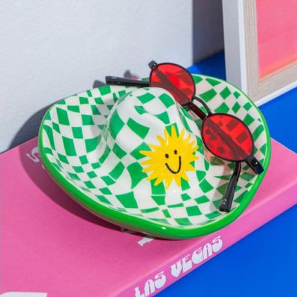 Vide poche en forme de chapeau avec motif à carreaux verts