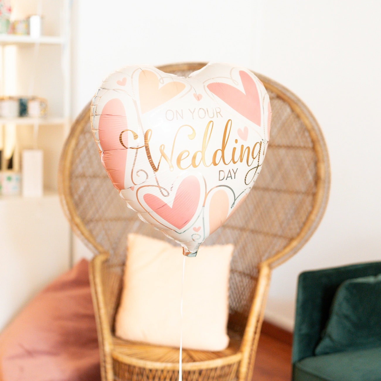 Box ballon on your wedding day