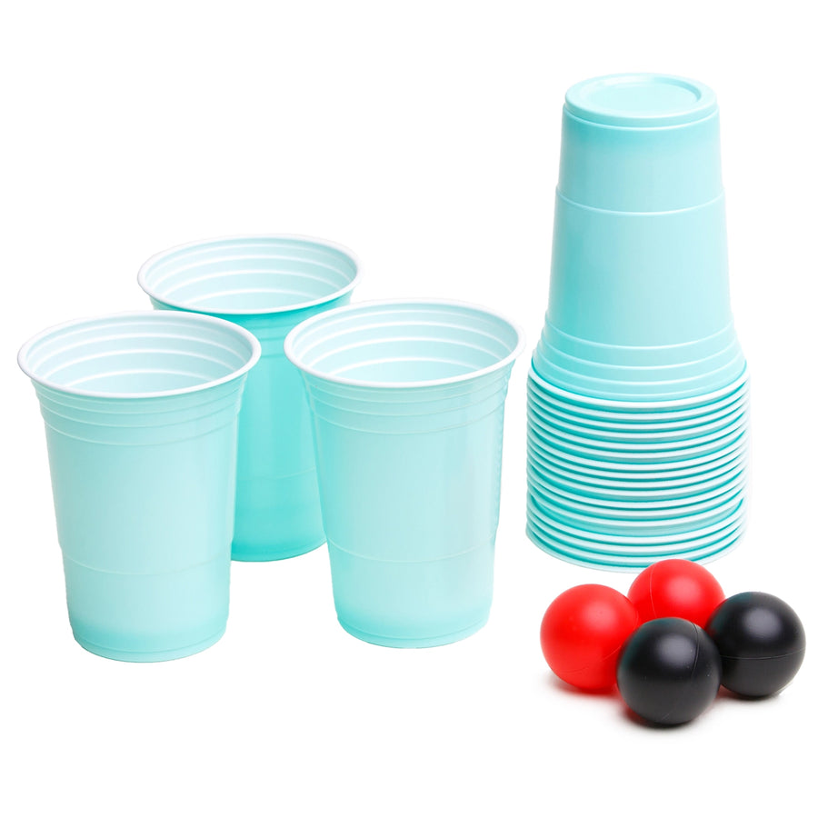 Jeu Beer Pong avec verres en plastique et balles blanches.