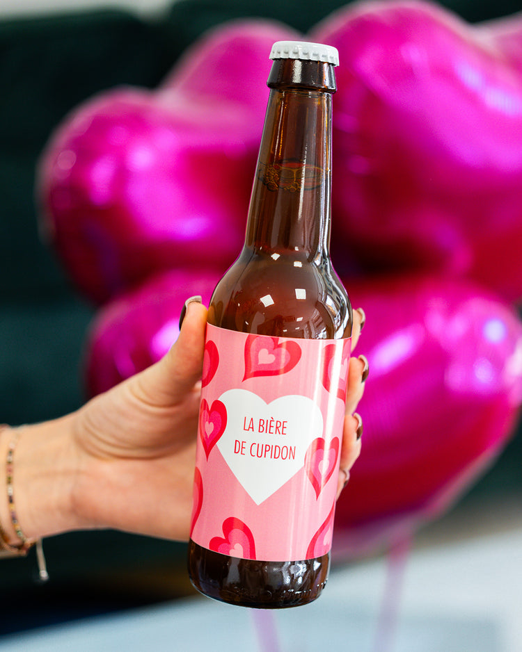 Bière Cupidon avec un design romantique et un cœur rose