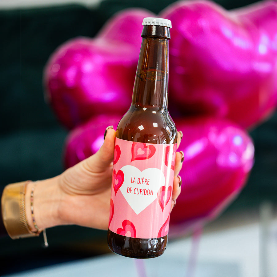 Bière Cupidon avec un design romantique et un cœur rose