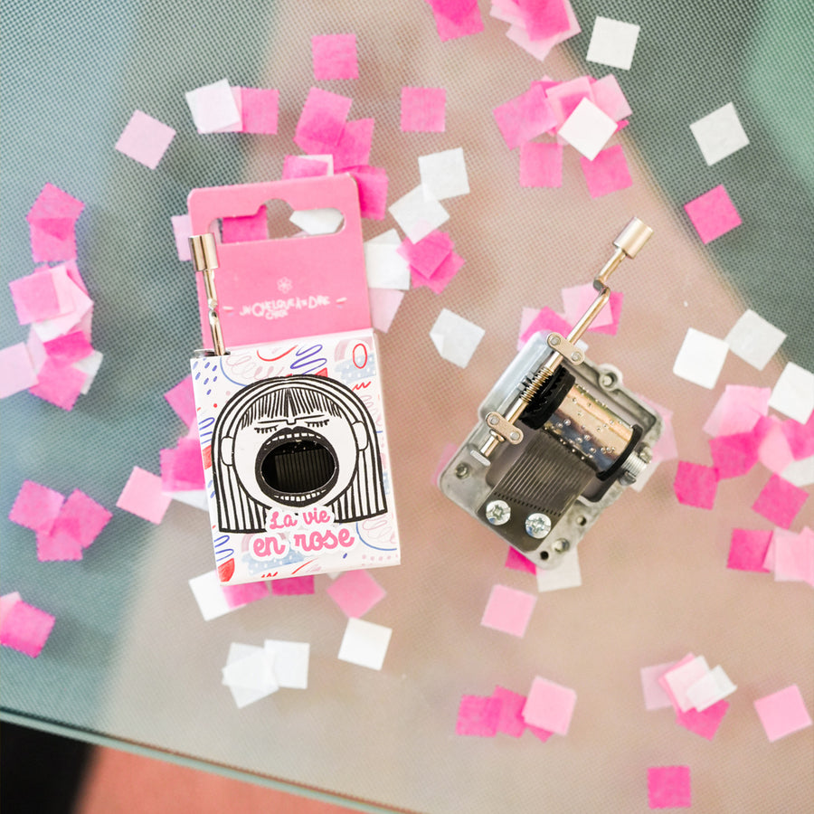Boîte à musique La vie en rose avec manivelle en bois