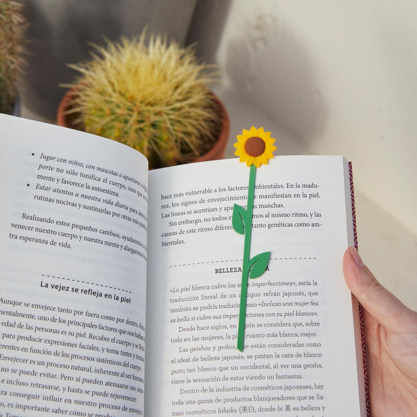 Marque-page tournesol en plastique avec fleur en relief