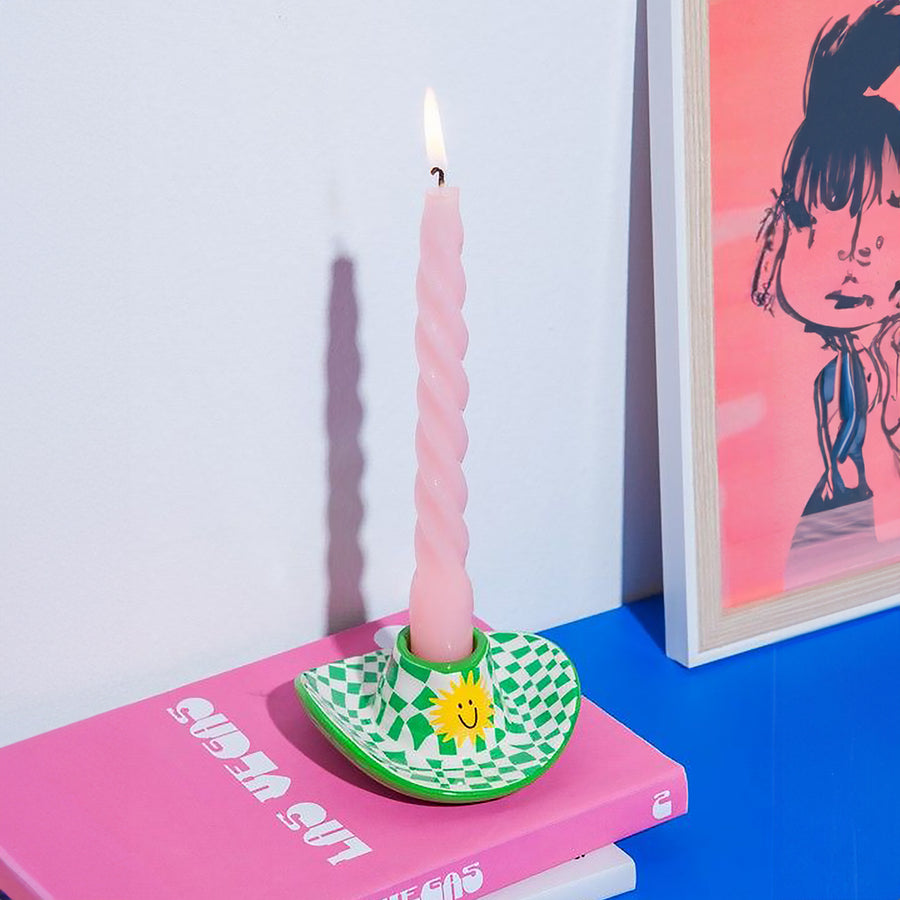 Bougeoir en forme de chapeau de cowboy avec motif quadrillé