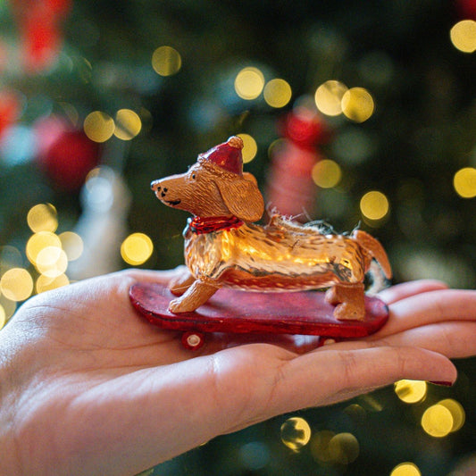 Boule de Noël Teckel Skating
