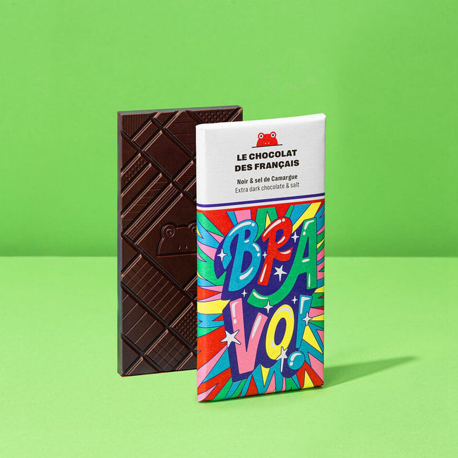 Tablette de chocolat Bravo avec design coloré et texture lisse