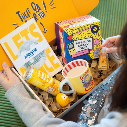 Coolbox personnalisable avec motif coloré et espace pour prénom