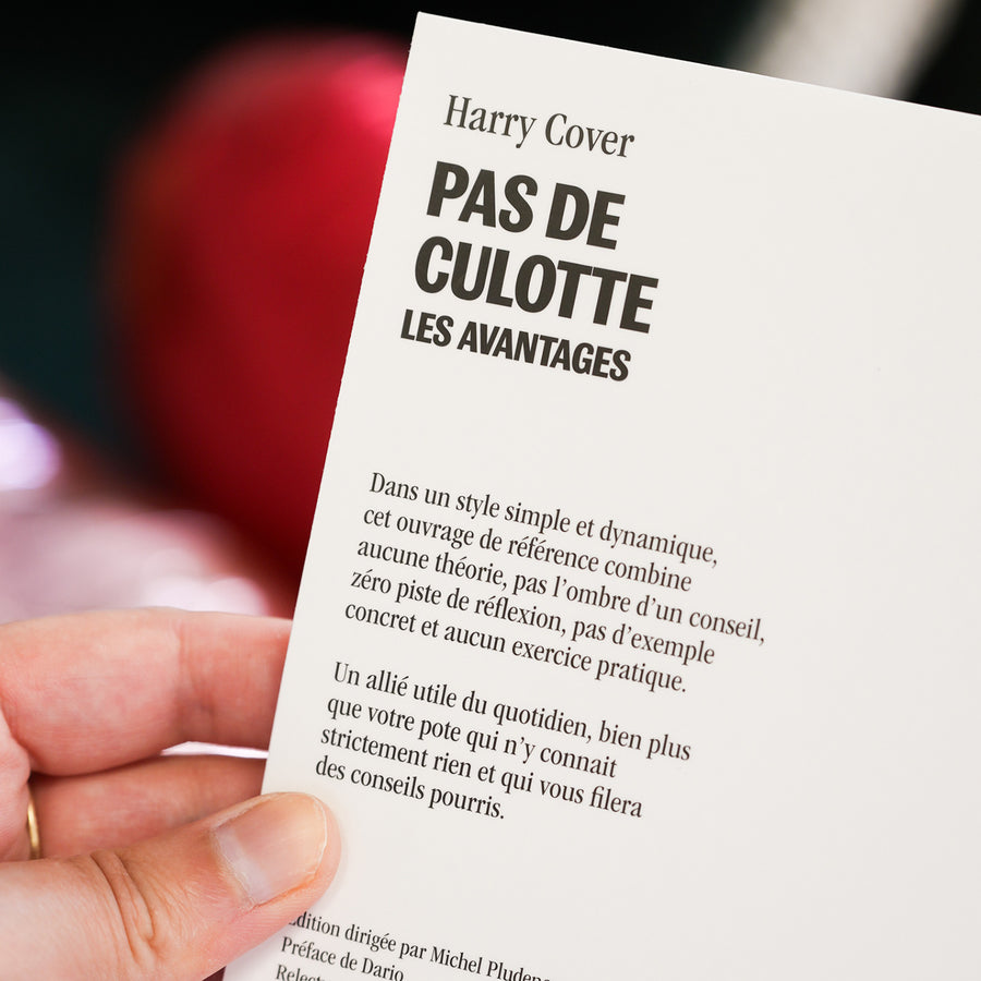 Couverture du carnet avec un design humoristique et coloré.