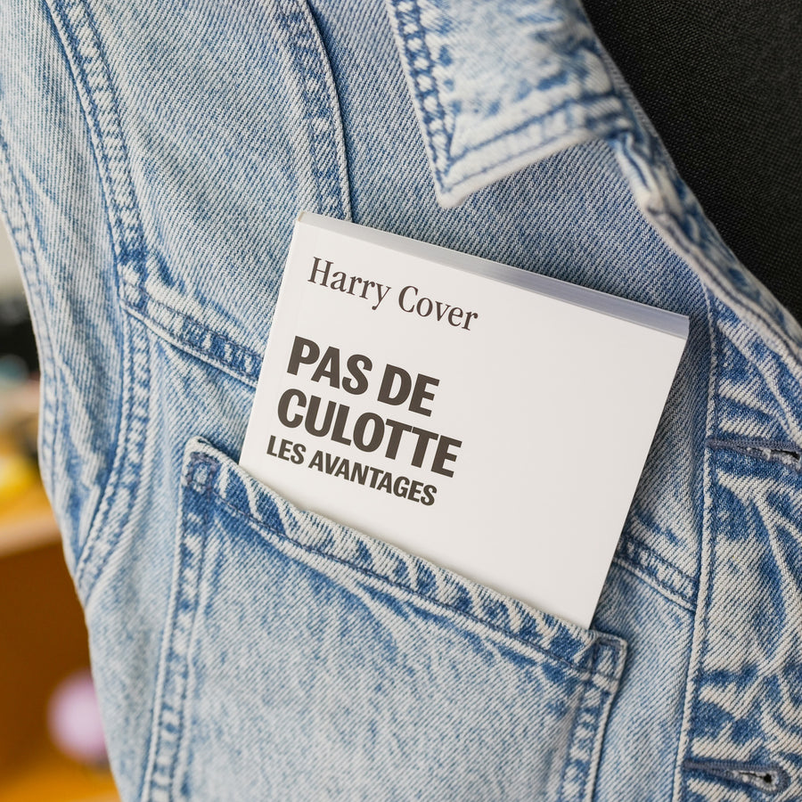 Couverture du carnet avec un design humoristique et coloré.