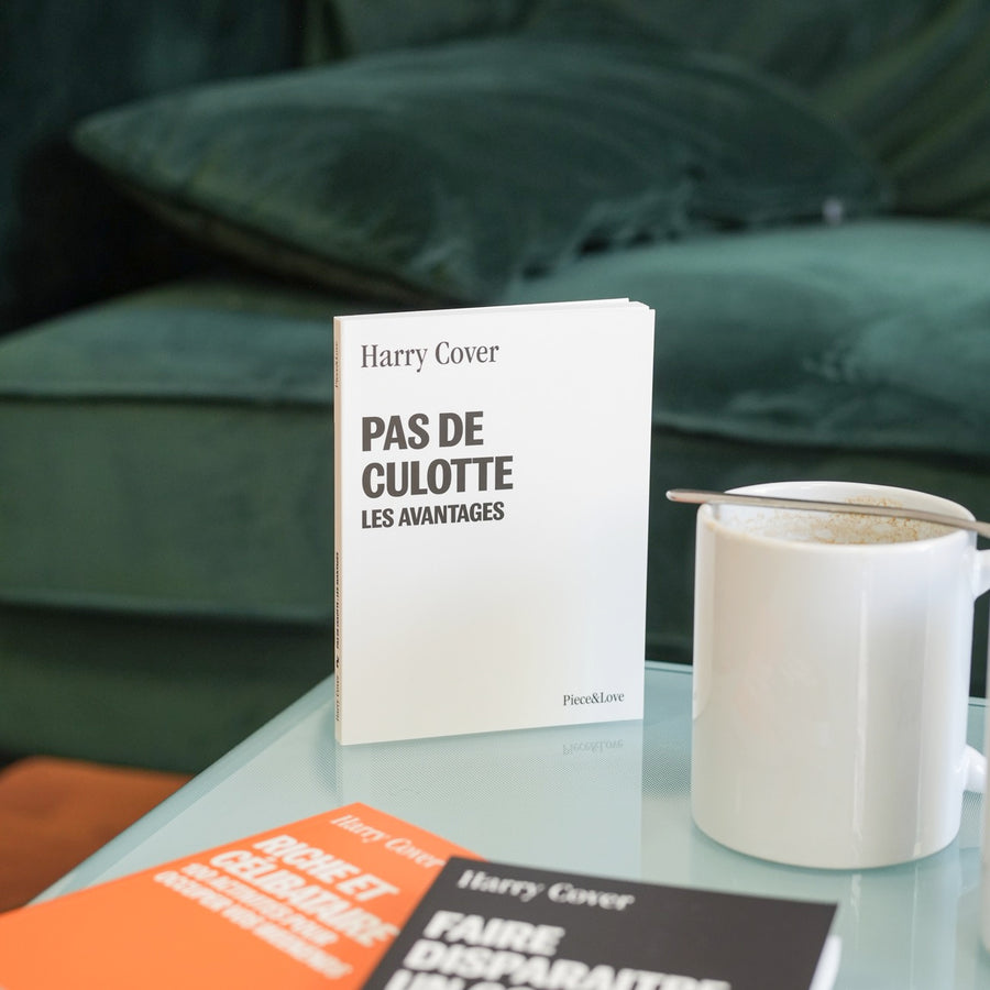 Couverture du carnet avec un design humoristique et coloré.