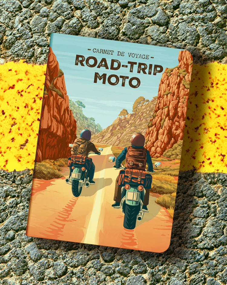 Carnet de voyage moto avec couverture en cuir texturé