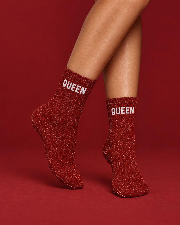 Chaussettes à paillettes avec inscription 'Queen' en gros plan
