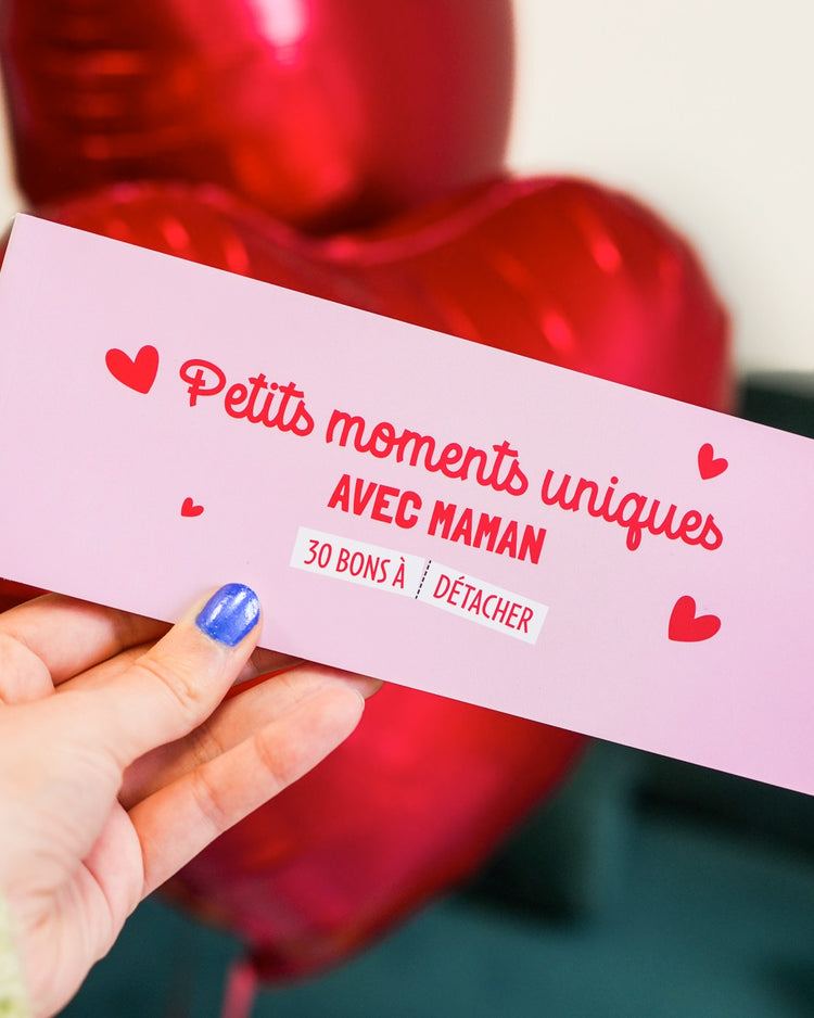 Chéquier pour Maman avec motifs colorés et design élégant.