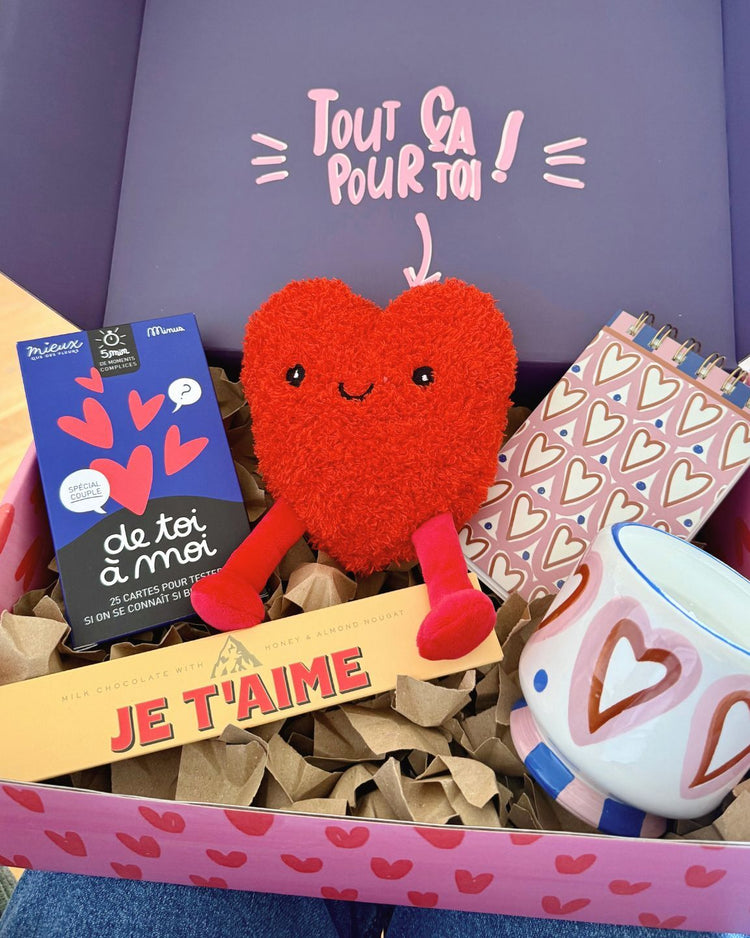 Coffret Amour XL avec bouillotte en forme de cœur et chocolat