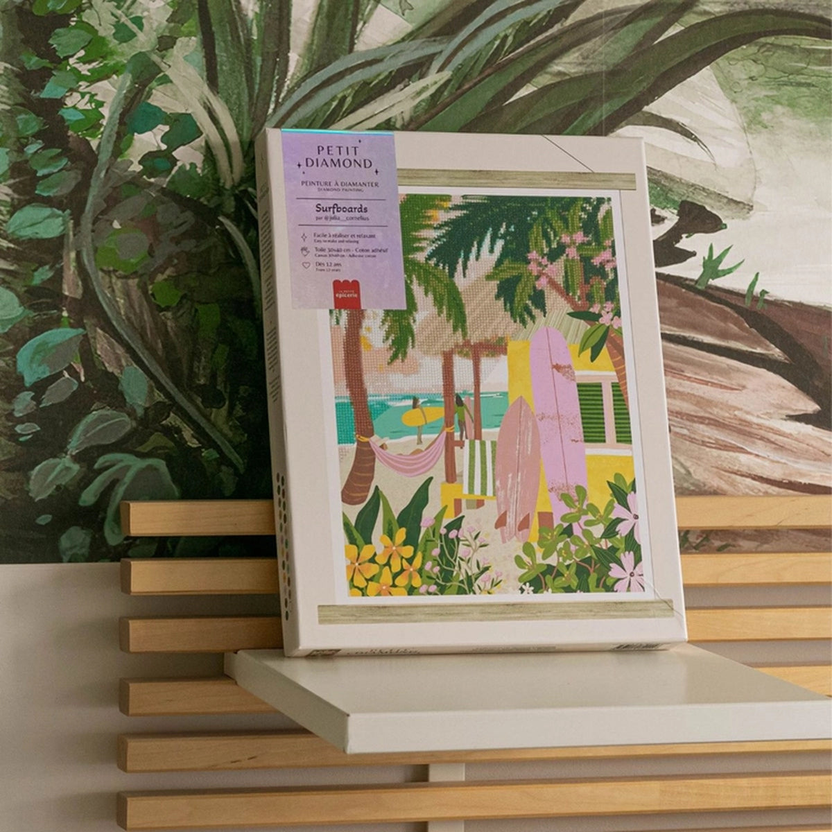 Coffret de diamond painting avec illustration de surfboards