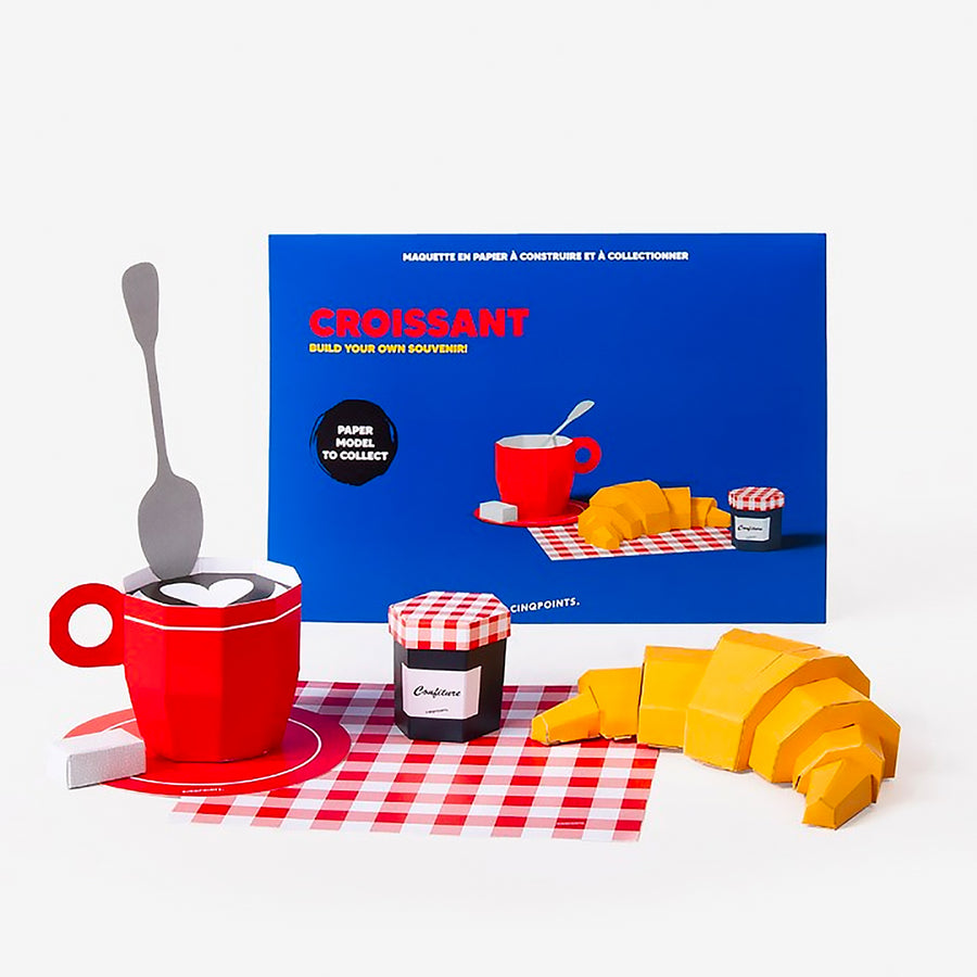 Maquette 3D de petit-déjeuner avec croissant en papier