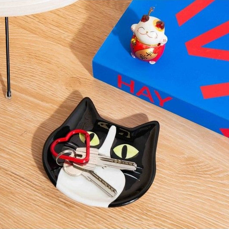 Vide poche en forme de chat, vue de côté, design ludique