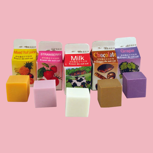 Gommes parfumées en forme de brique de lait, vue de face