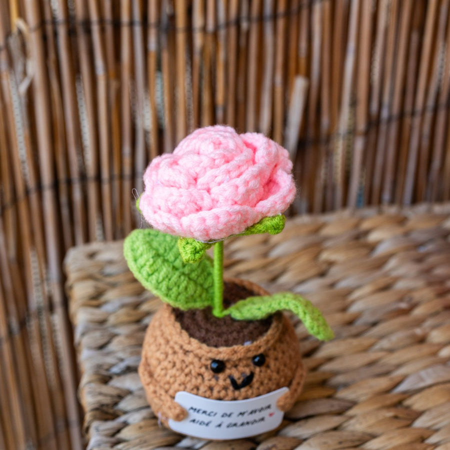 Fleur en crochet avec détails délicats et texture douce