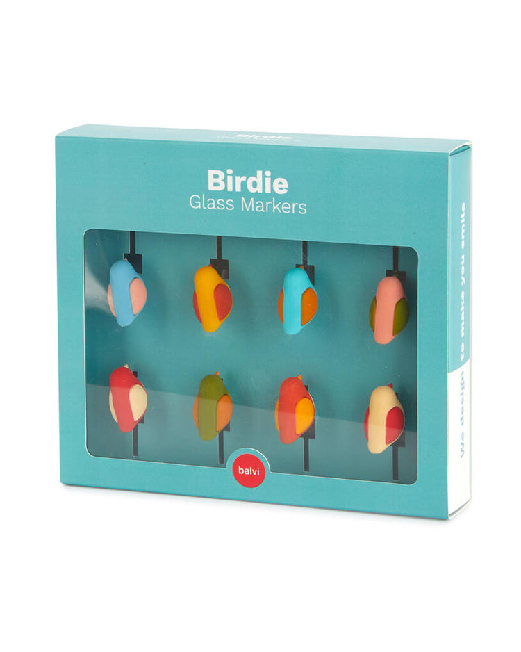 Marqueurs de verre Birdie colorés en forme d'oiseaux sur un verre