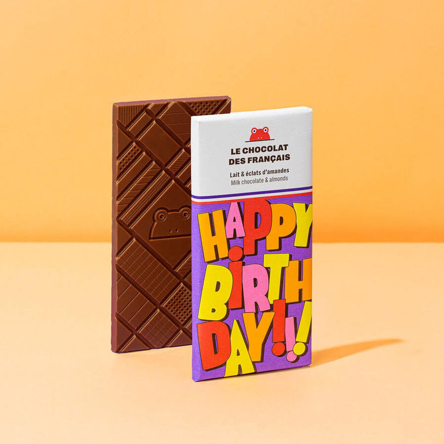 Tablette de chocolat au lait avec amandes, design anniversaire
