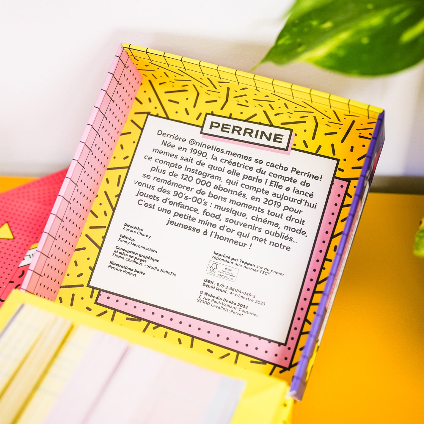 Boîte du jeu Crazy Quiz avec design rétro coloré