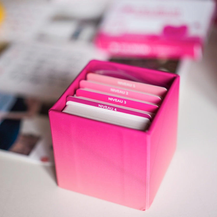 Jeu de société érotique 69 avec cartes colorées et design séduisant.