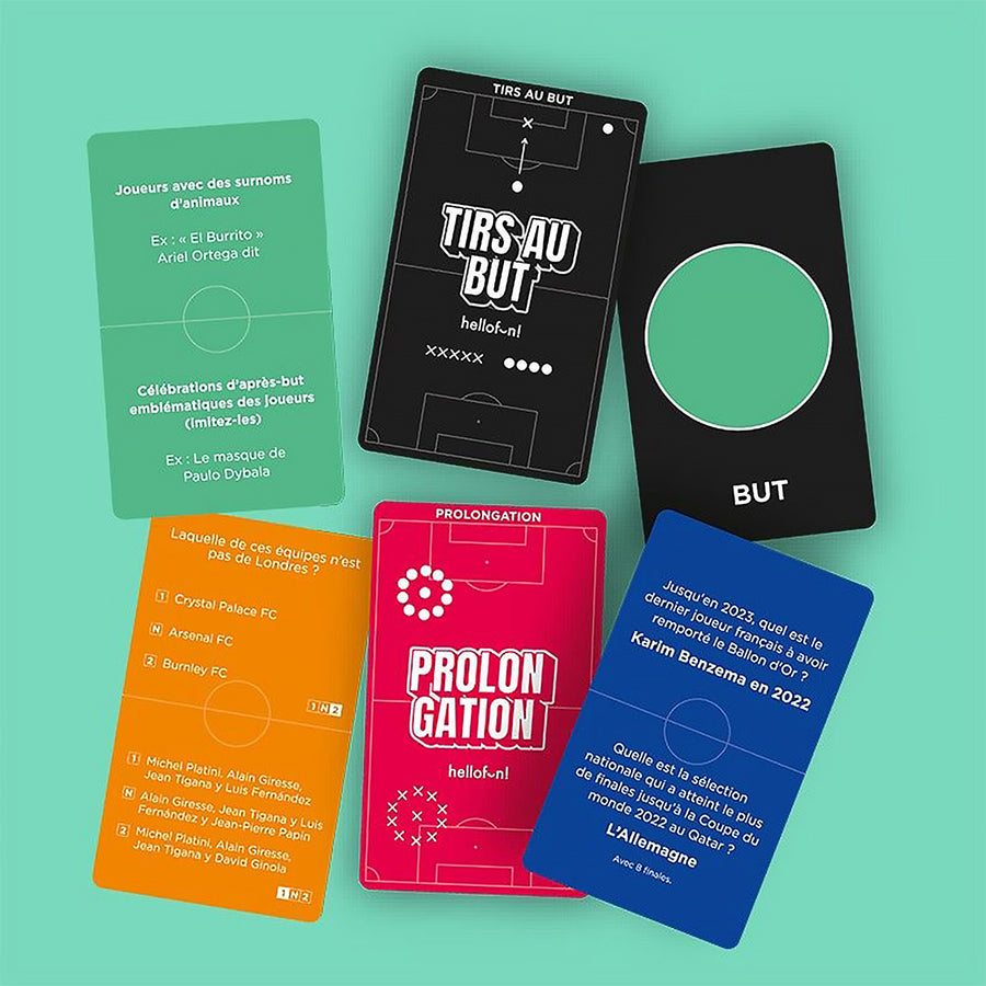 Cartes du jeu Tiki Taka avec illustrations de joueurs de football.