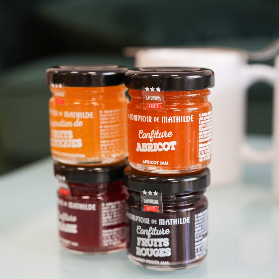 Coffret de 4 mini confitures avec étiquettes colorées