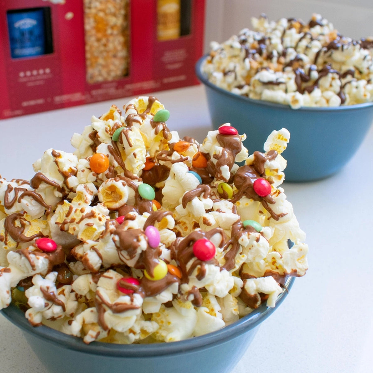 Kit de pop corn avec garnitures colorées et variées