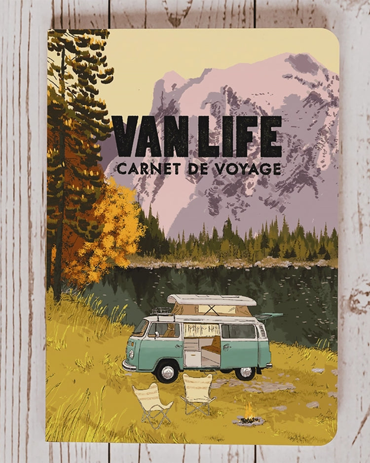 Carnet Van Life ouvert, pages blanches et couverture illustrée.