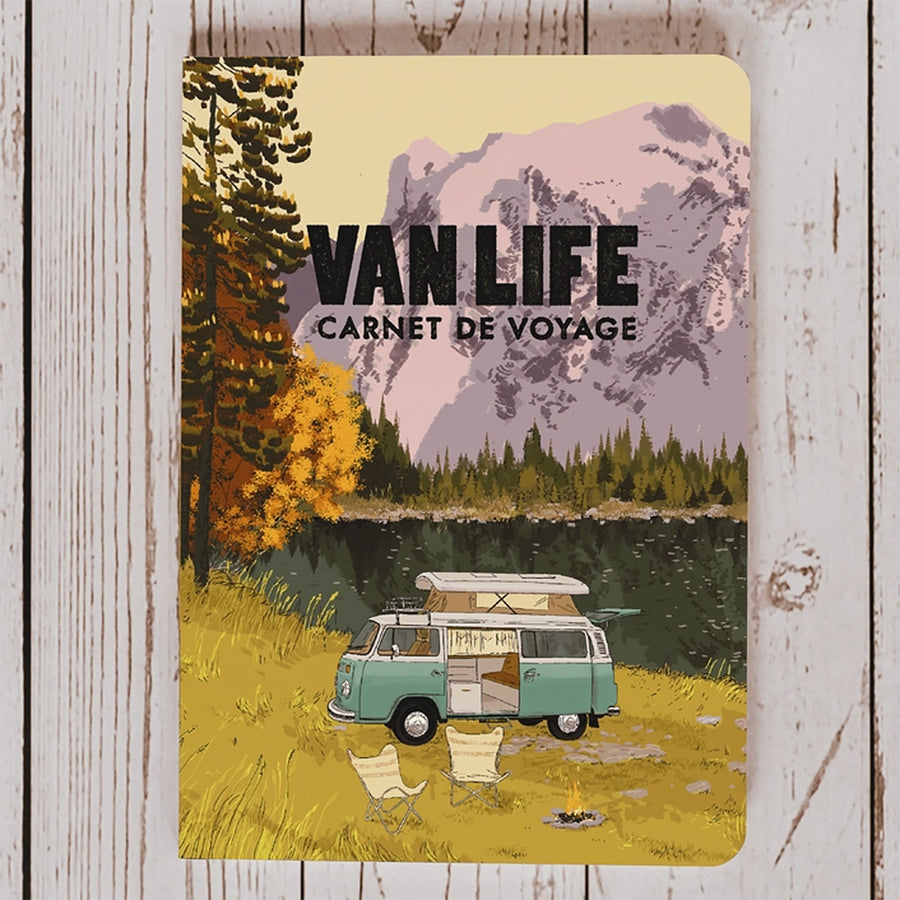 Carnet Van Life ouvert, pages blanches et couverture illustrée.
