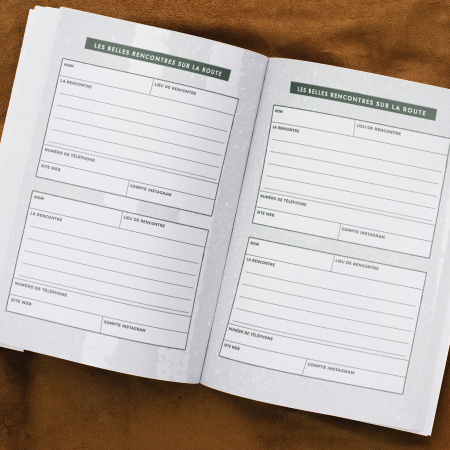 Carnet Van Life ouvert, pages blanches et couverture illustrée