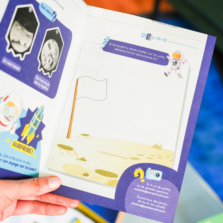 Kit éducatif sur la Lune avec lunette et livret d'activités.