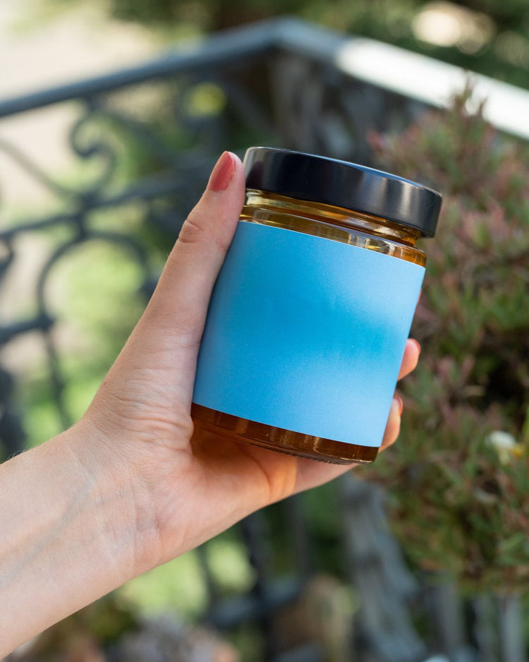 Pot de miel artisanal avec étiquette 'Un Papy comme toi'